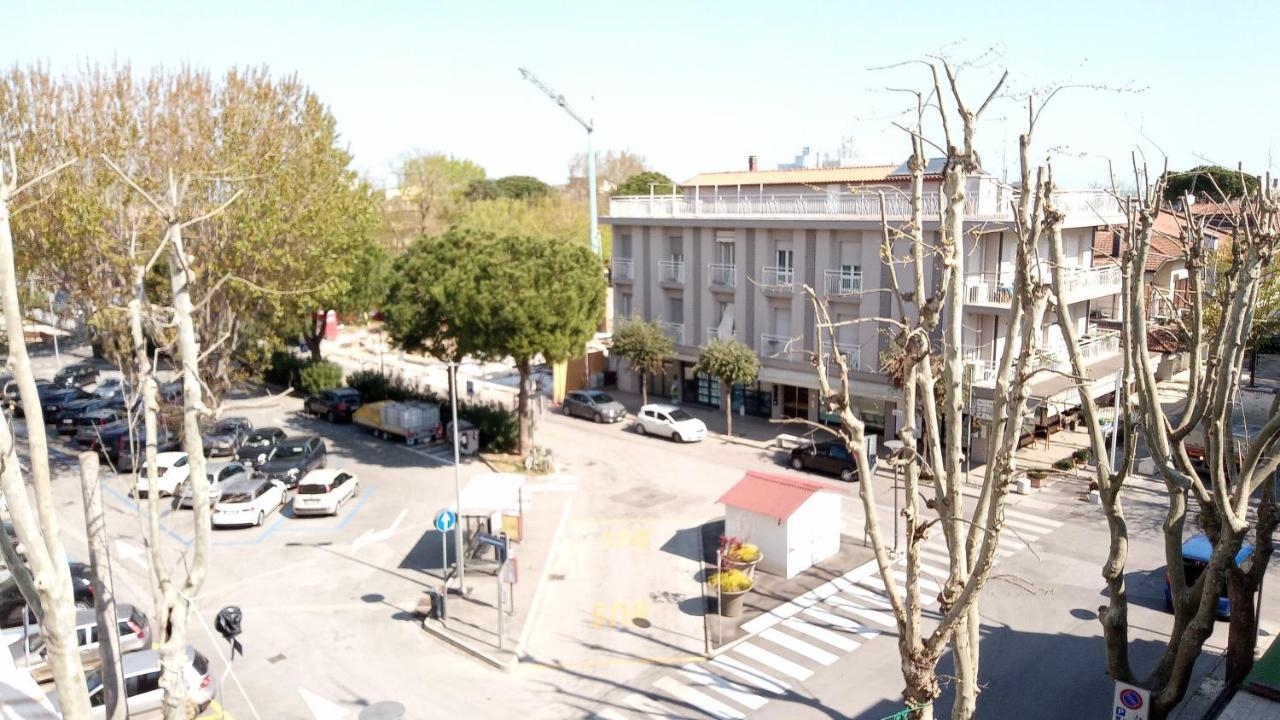 Hotel Venezia Beach San Mauro Mare Exterior photo